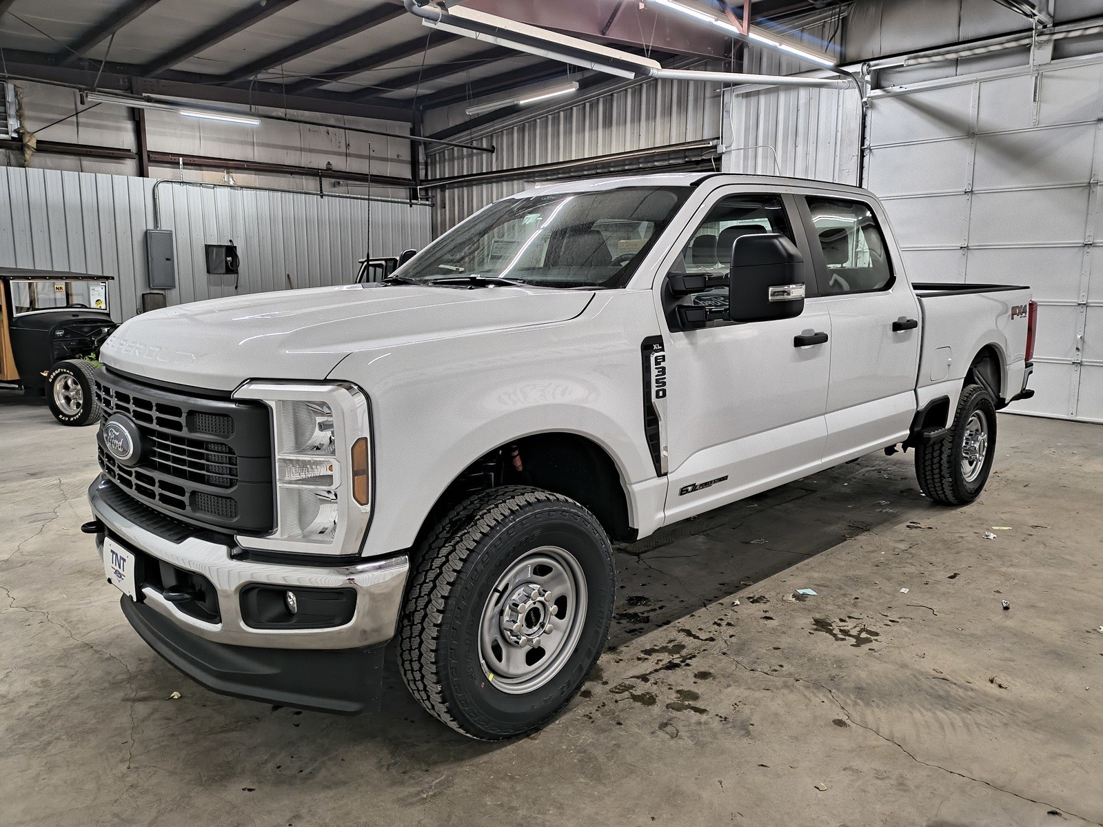 2025 Ford F-350 Super Duty XL's photo