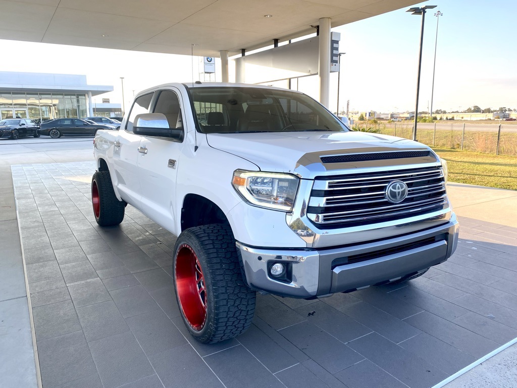 2019 Toyota Tundra Platinum Grade photo 2