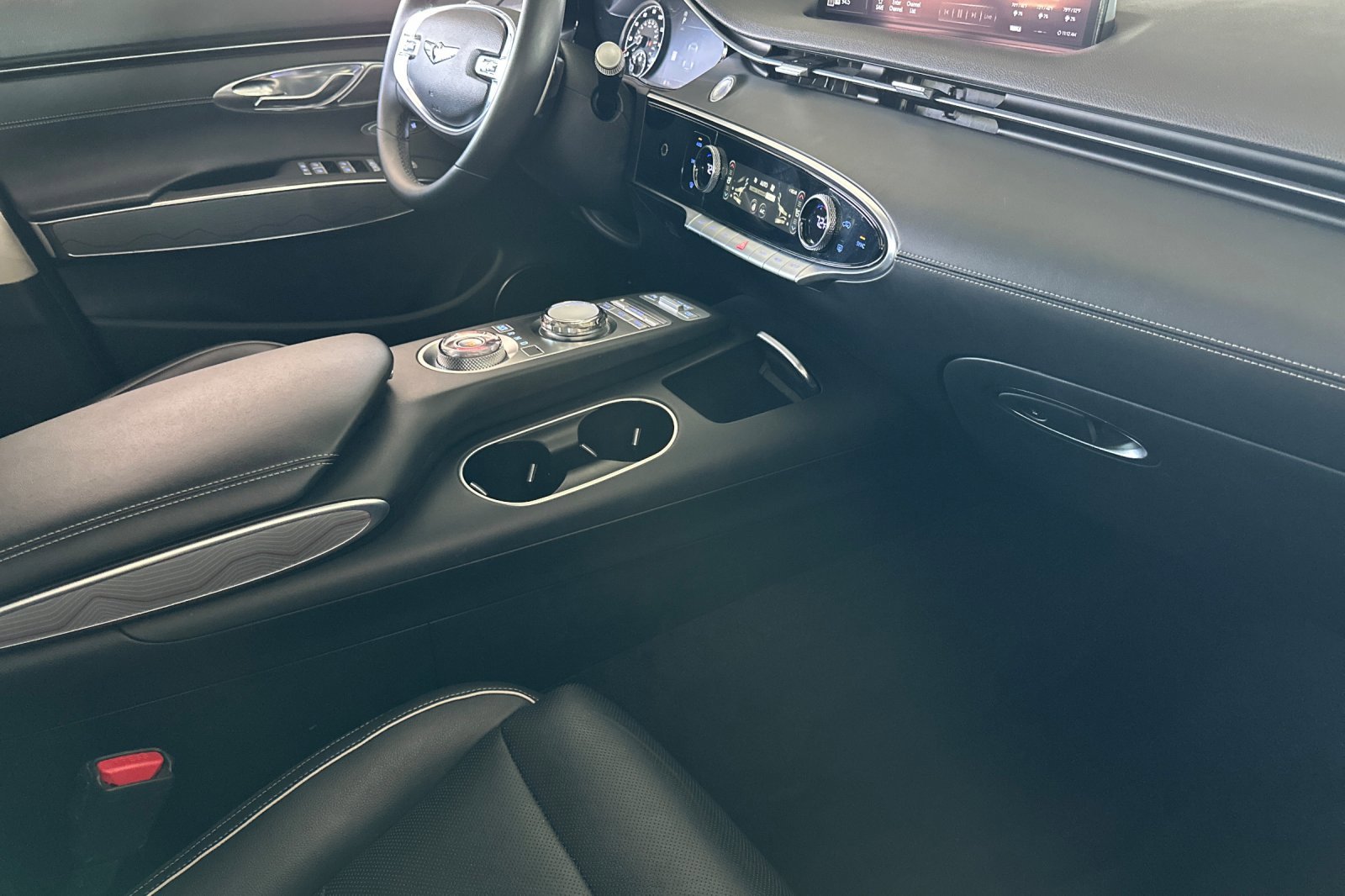 2022 Genesis GV70 Select Advanced 2.5T Sport Prestige photo 15