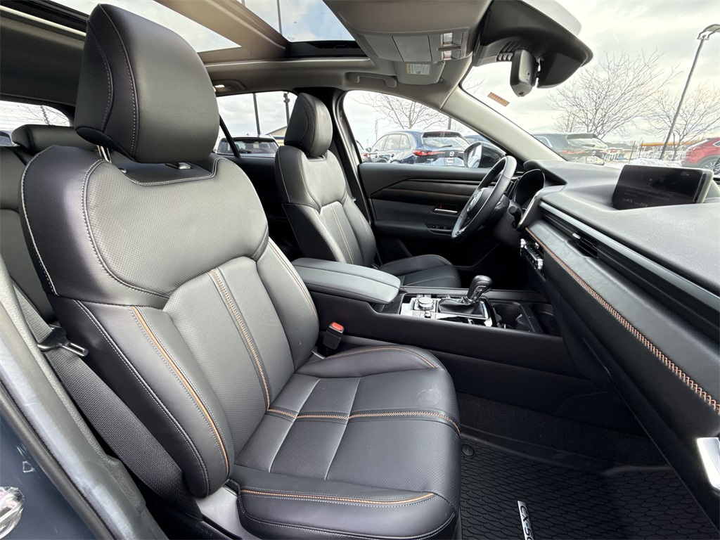 2025 MAZDA CX-50 - Image 26
