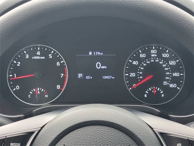 2023 Kia Seltos LX photo 26