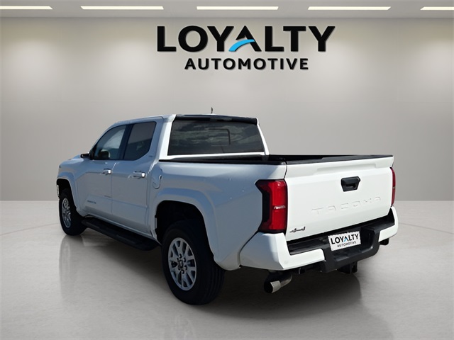 2024 Toyota Tacoma SR5 photo 2