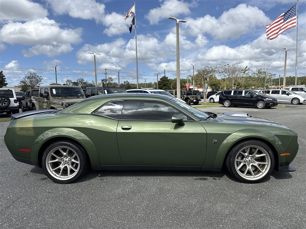 2023 Dodge Challenger R/T Scat Pack Widebody photo 2