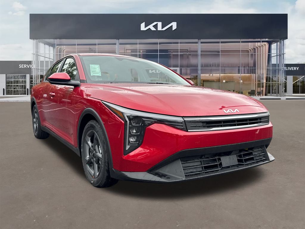 2025 Kia K4 LXS's photo