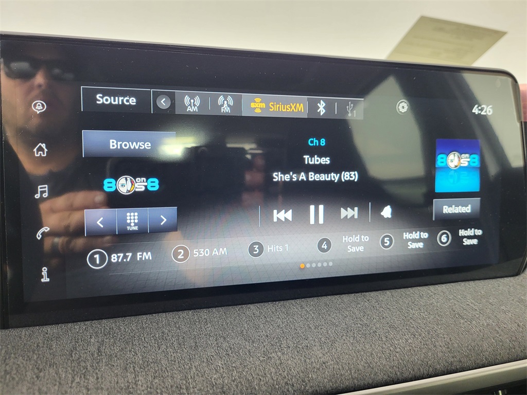 2025 Nissan Kicks SV photo 18