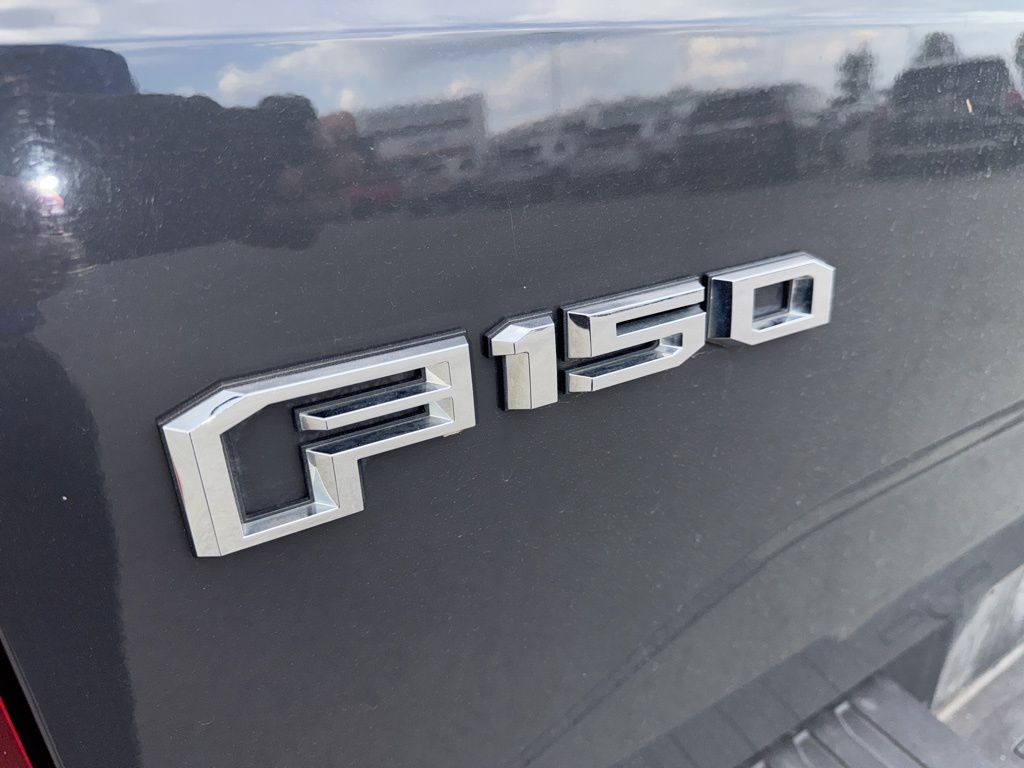 2017 Ford F-150 XLT photo 5