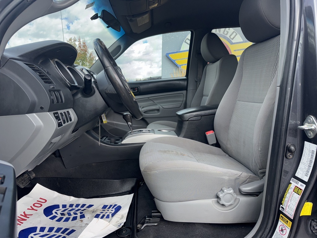 Used 2015 Toyota Tacoma Base with VIN 3TMLU4EN8FM204970 for sale in Durango, CO