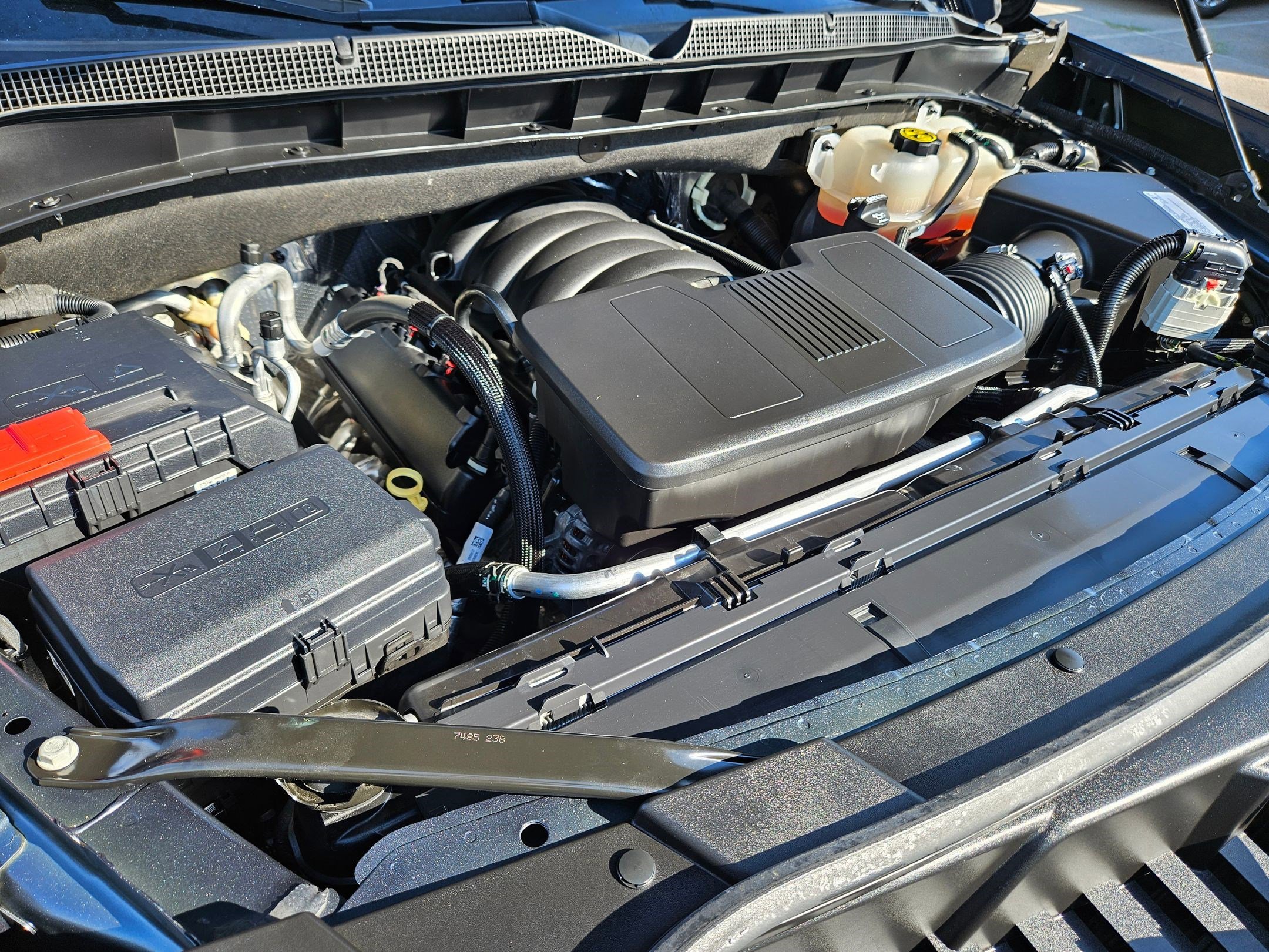 2021 Chevrolet Tahoe LT photo 25
