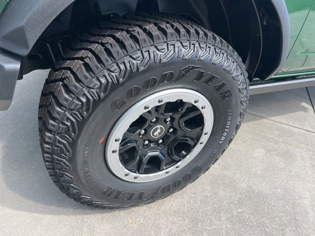 2024 Ford Bronco Black Diamond photo 4