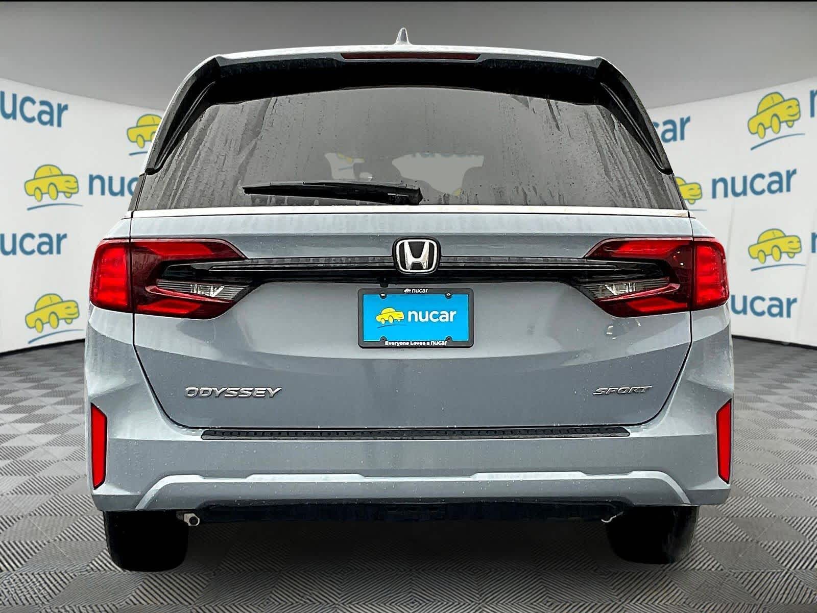 2025 Honda Odyssey photo 4