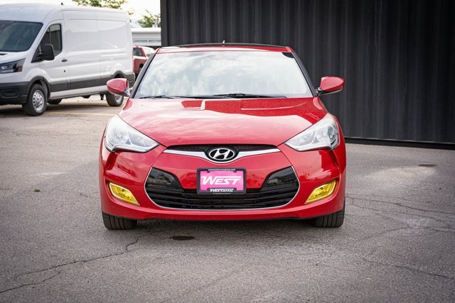 2013 Hyundai Veloster Base photo 3