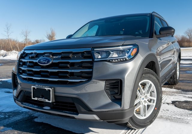 2026 Ford Explorer Active's photo