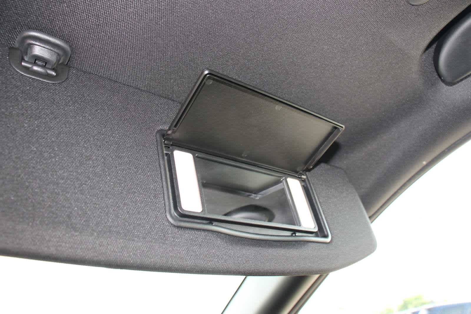 2025 Jeep Grand Cherokee Laredo Altitude photo 31