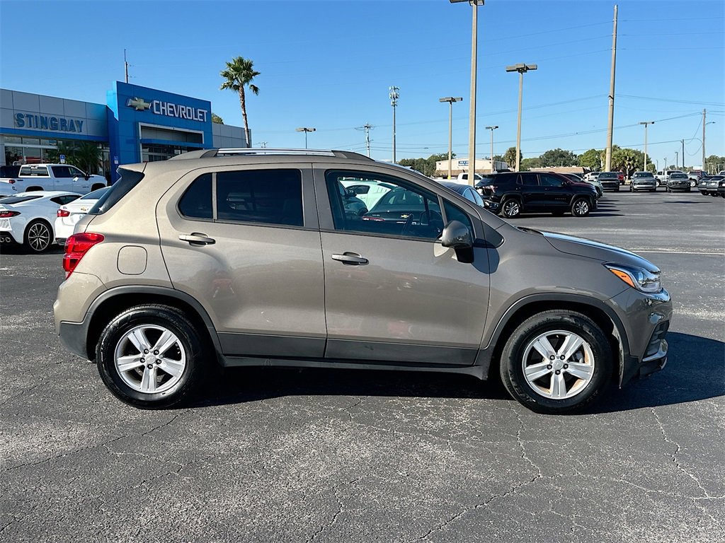 2022 Chevrolet Trax LT photo 3