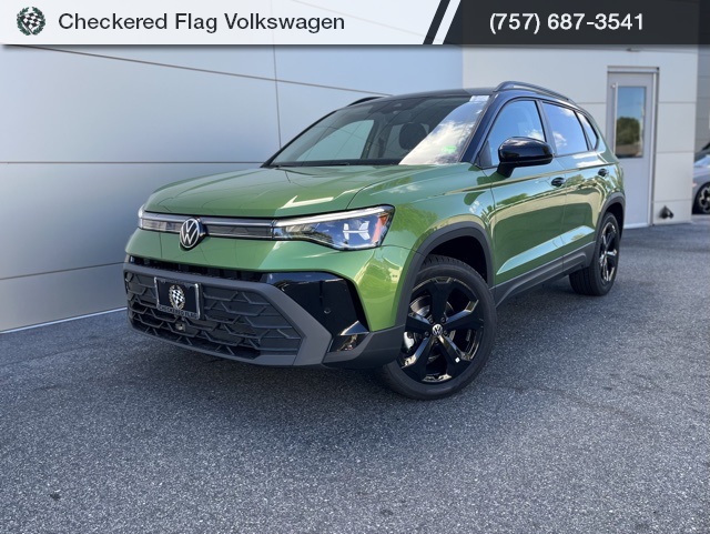 2025 Volkswagen Taos SE Black's photo