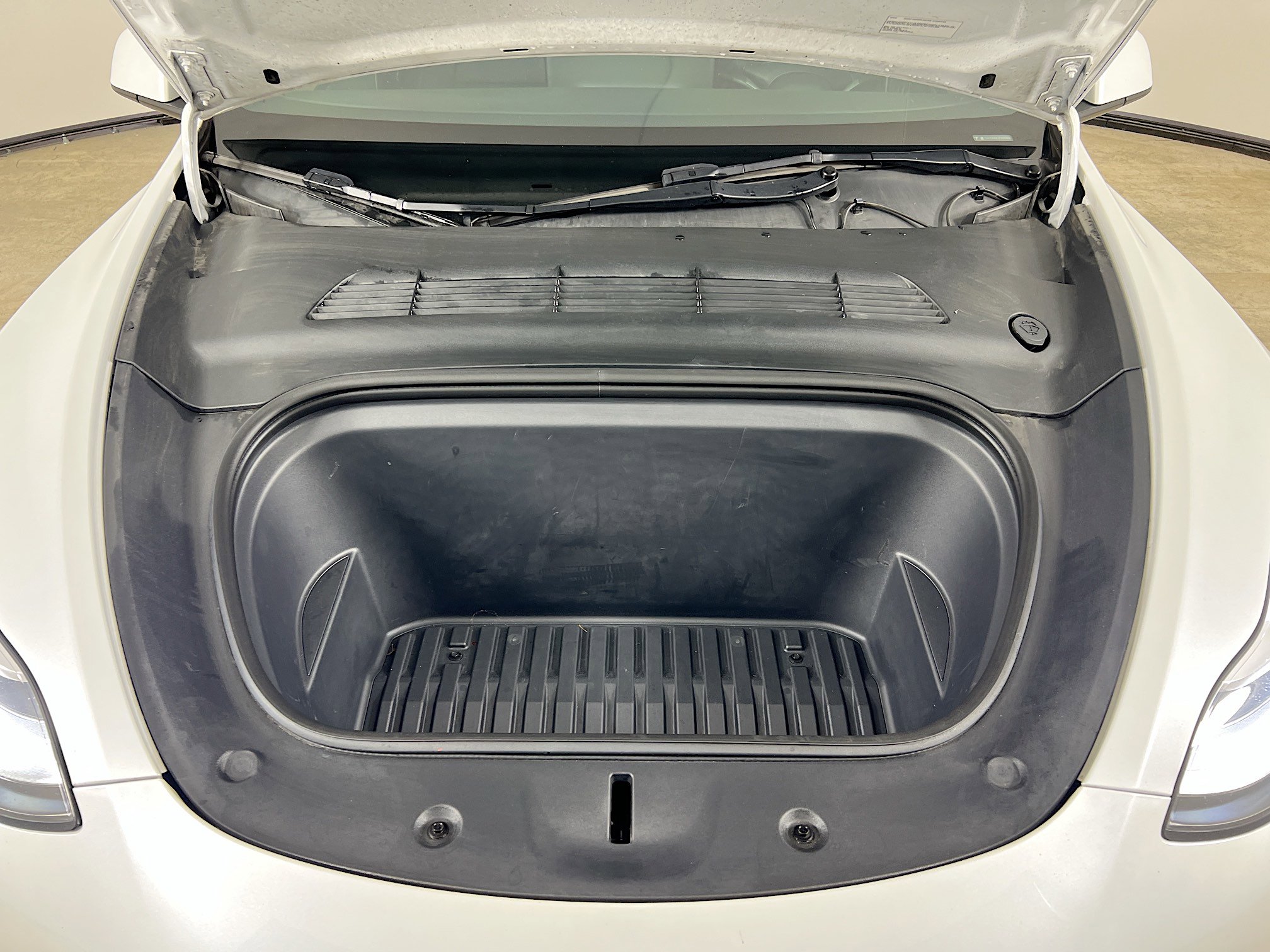 2023 Tesla Model Y Long Range photo 25