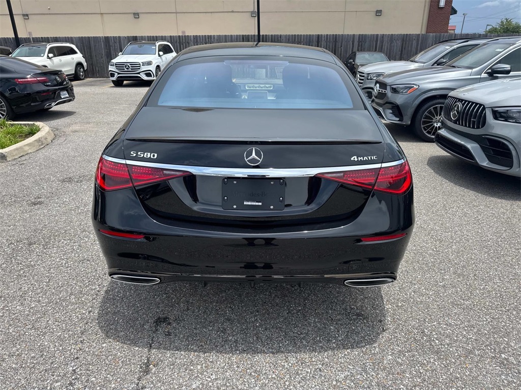 2025 Mercedes Benz S 580 4MATIC photo 3