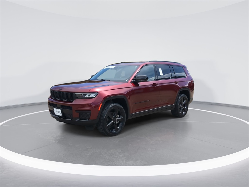 2022 Jeep Grand Cherokee Altitude photo 4