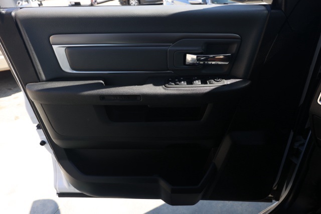 2022 Ram 1500 Classic SLT photo 20