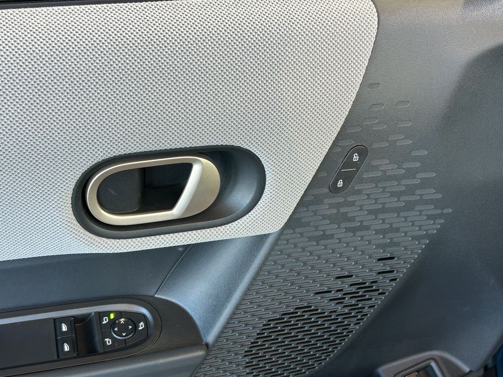2026 Mini Cooper Hardtop S 2 Door Iconic photo 12