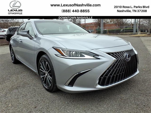 2022 Lexus ES Hybrid 300h's photo