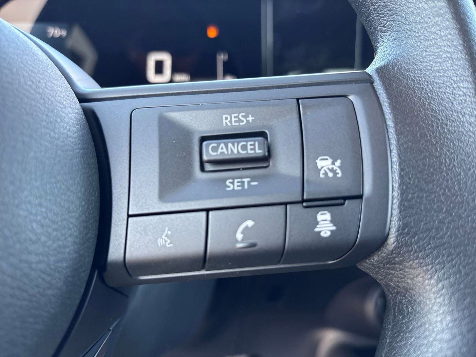 2026 Nissan Kicks SV photo 25