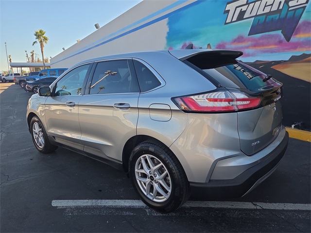 2024 Ford Edge SEL photo 2