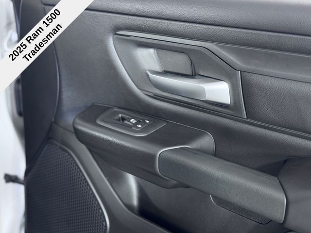 2025 Ram 1500 Tradesman photo 17