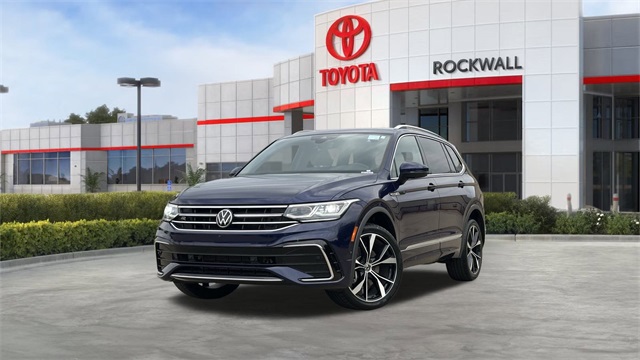 2022 Volkswagen Tiguan SEL R-LINE's photo