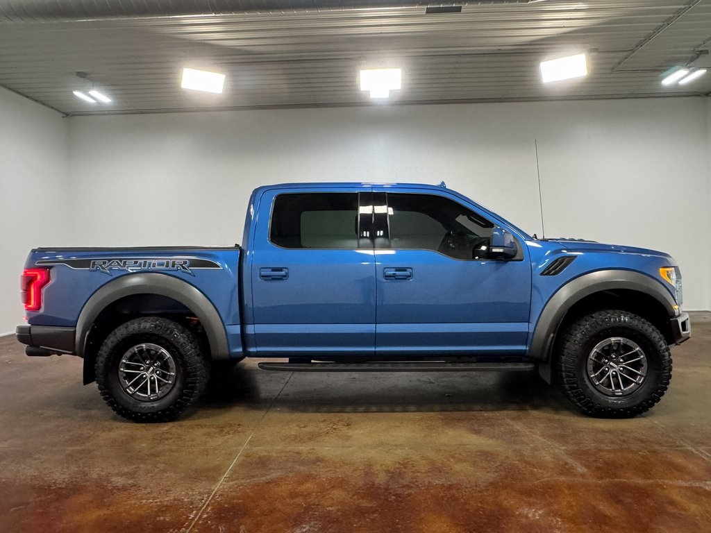 2020 Ford F-150 Raptor photo 21