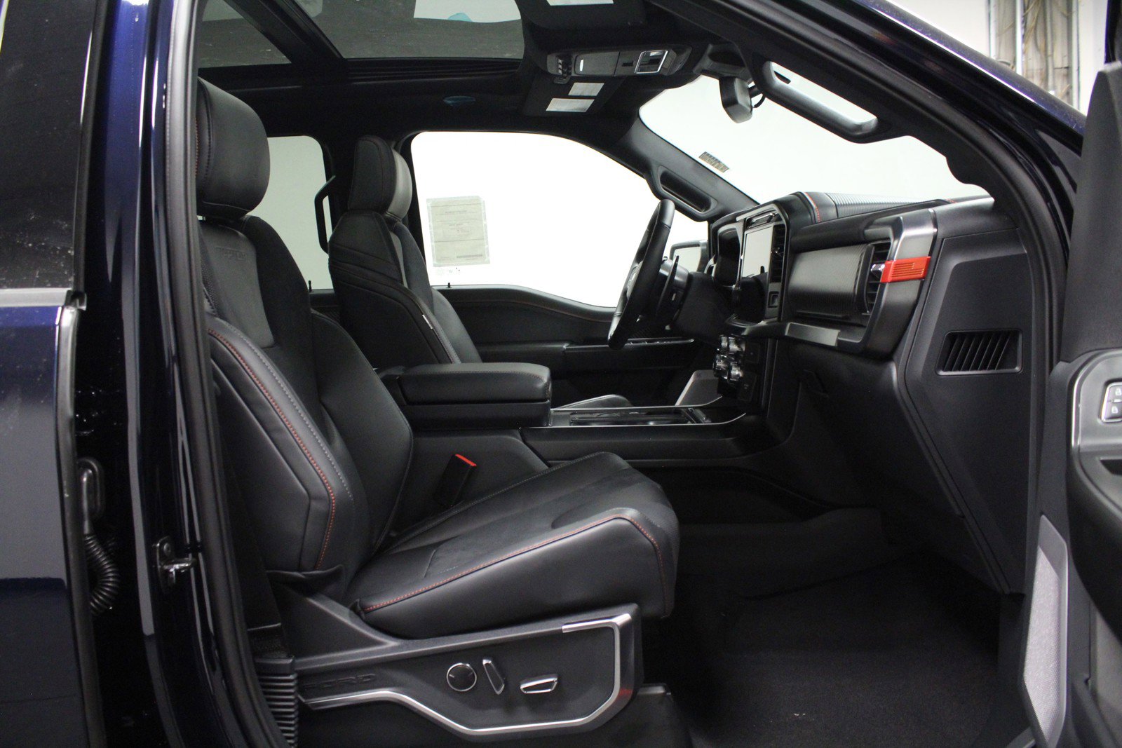 2025 Ford F-150 Raptor photo 13
