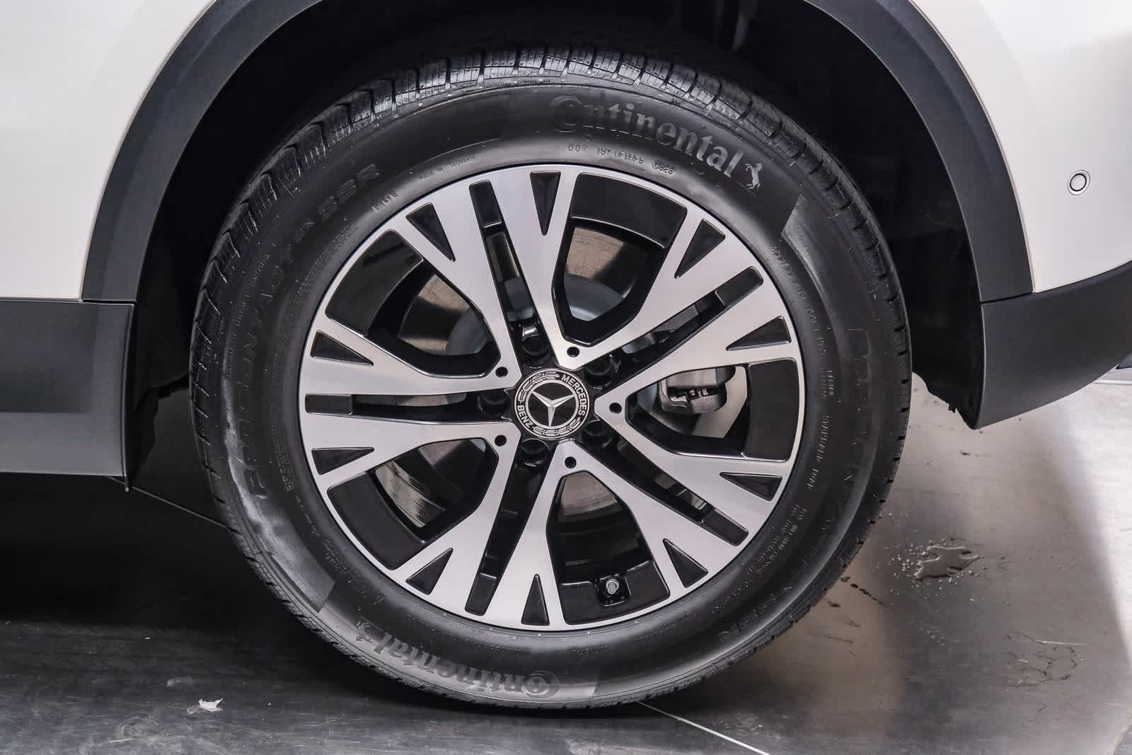 2025 Mercedes Benz GLA 250 photo 5