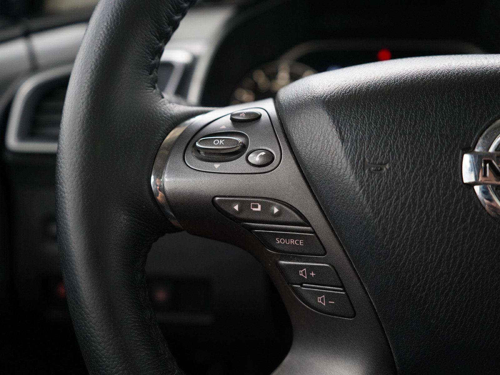 2020 Nissan Murano SL photo 22