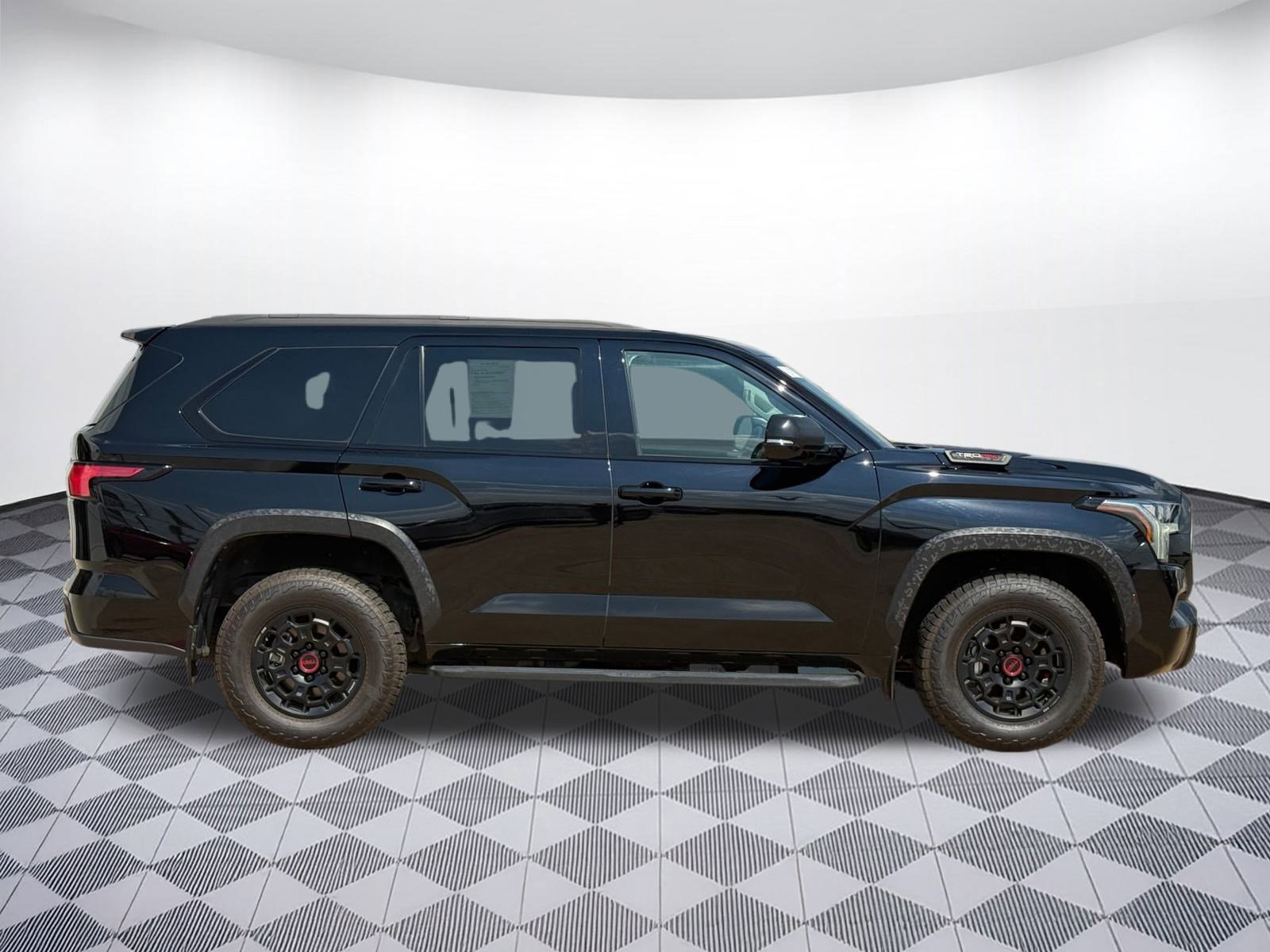 2023 Toyota Sequoia TRD Pro photo 7