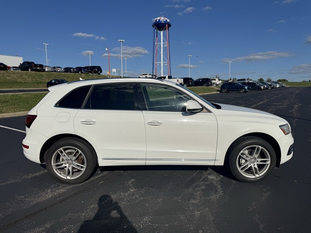 2015 Audi Q5 2.0T Premium Plus photo 2