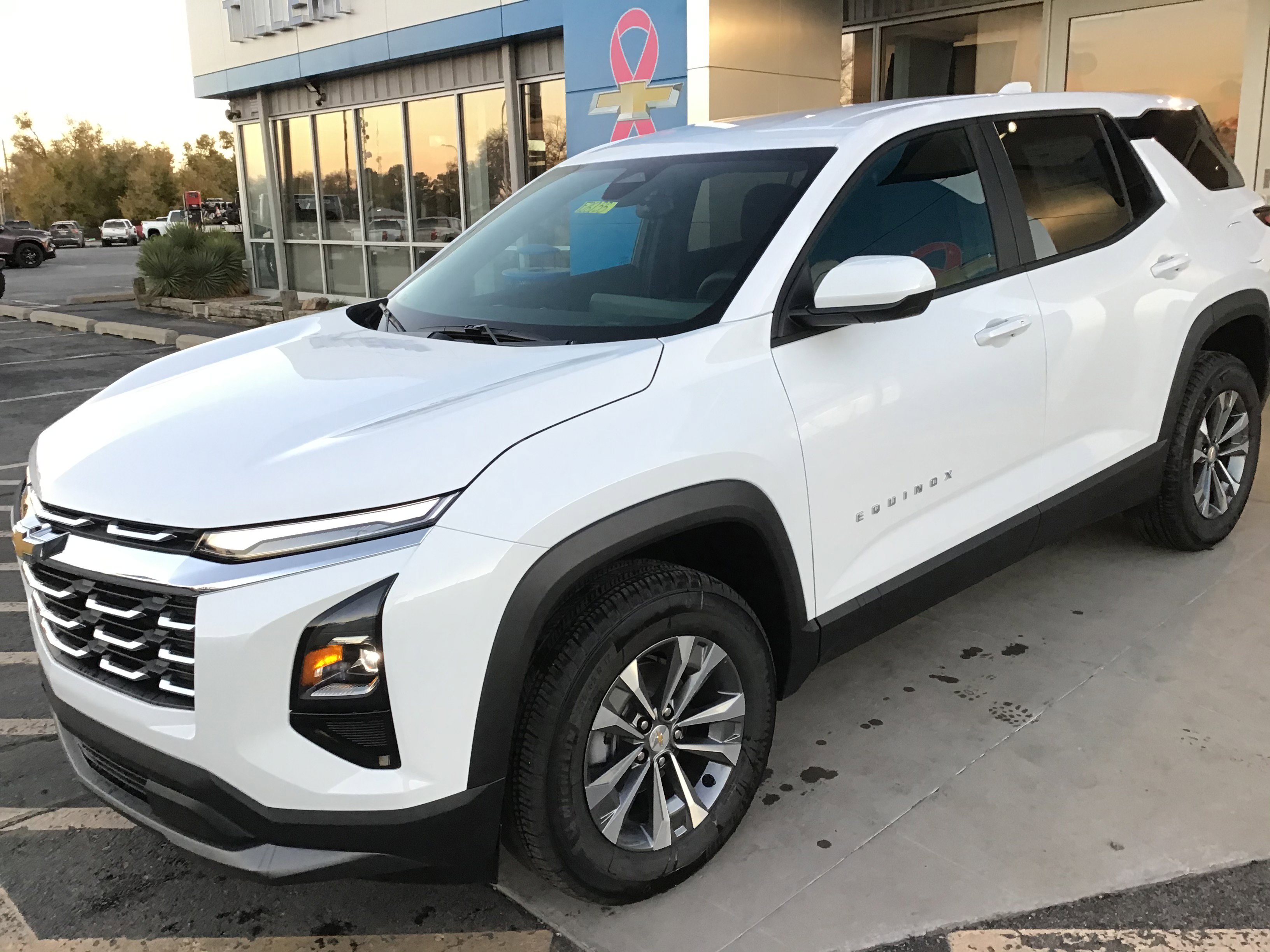 2026 Chevrolet Equinox LT photo 3