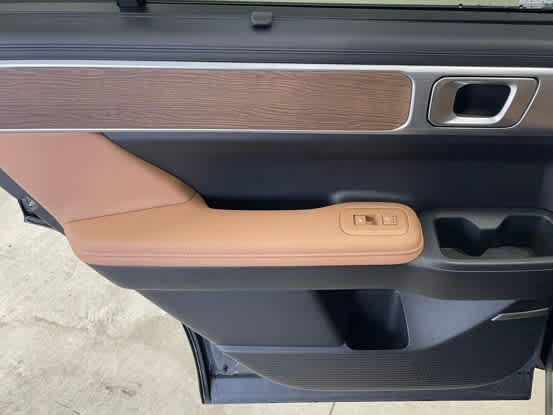 2025 Hyundai Santa Fe Limited Sport photo 27