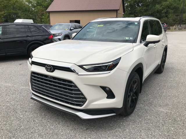 2024 Toyota Highlander Hybrid MAX Platinum photo 2
