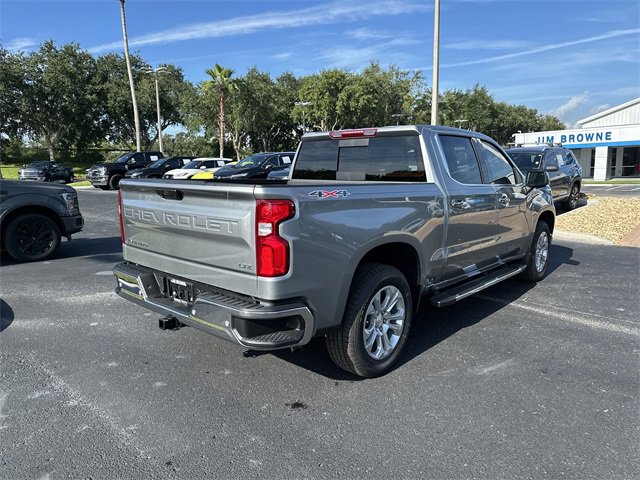 2025 Chevrolet Silverado 1500 LTZ photo 4