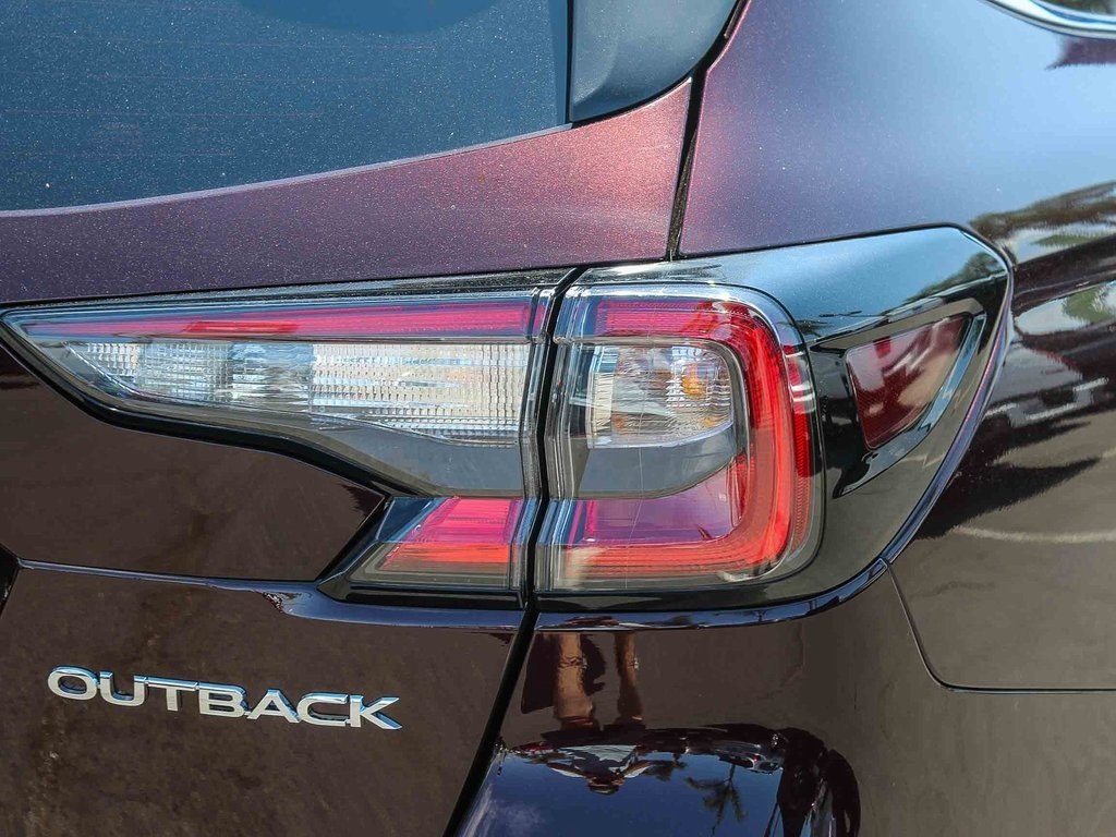 2025 Subaru Outback Limited photo 7