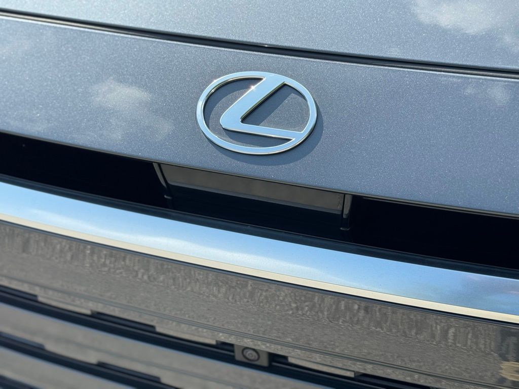 2024 Lexus TX 350 Luxury photo 3