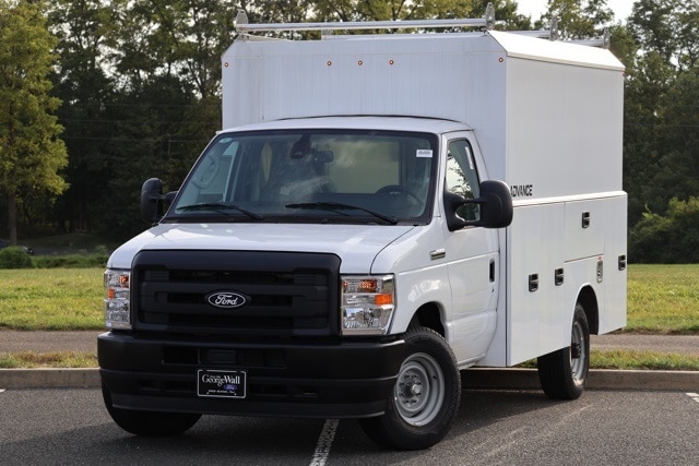 2026 Ford E-Series Cutaway Base's photo