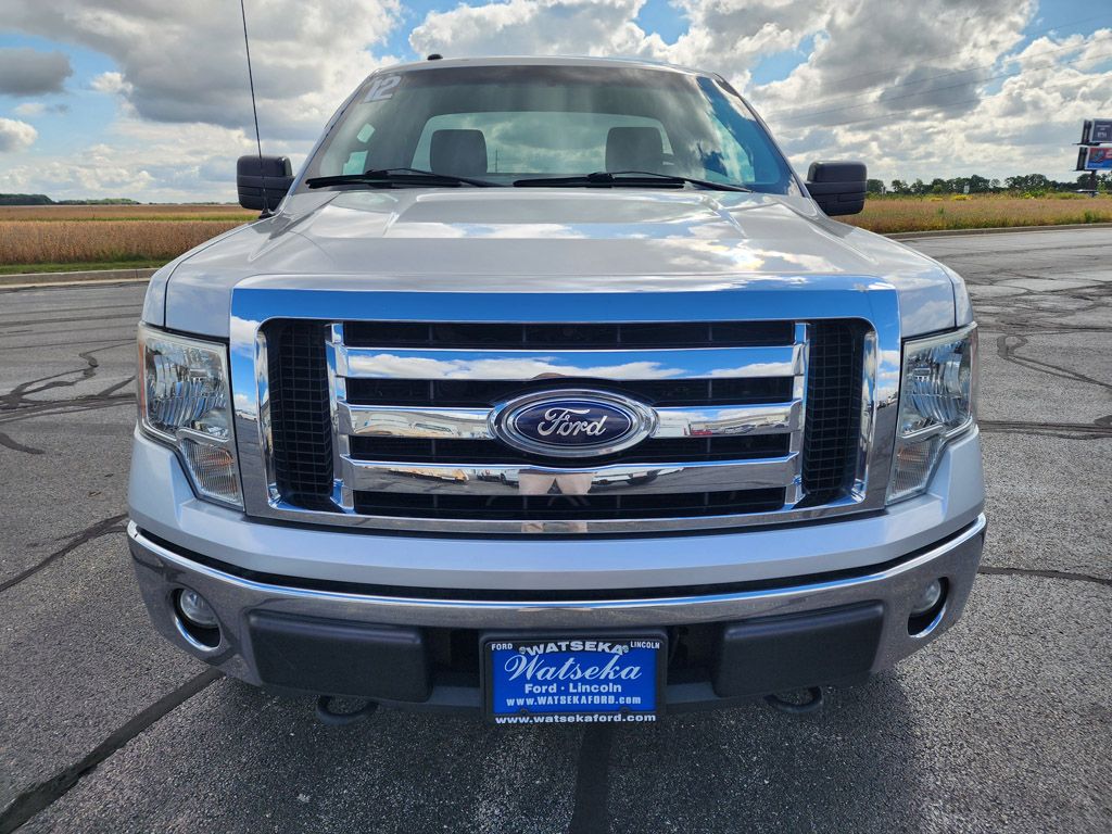 2012 Ford F-150 XLT photo 2
