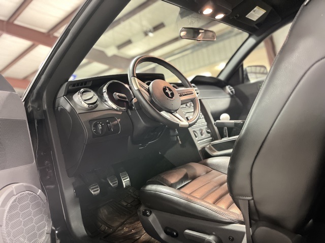 2007 Ford Mustang GT Premium Shelby photo 3