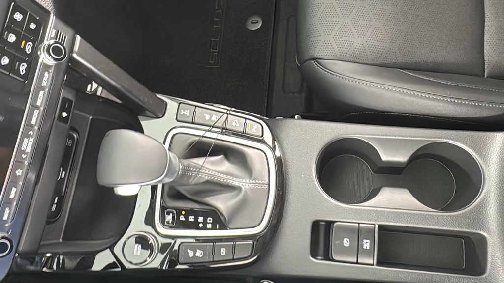 2026 Kia Seltos SX photo 29