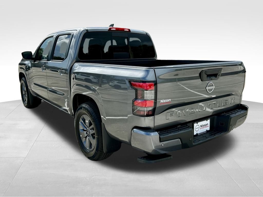 2026 Nissan Frontier Crew Cab SV photo 3