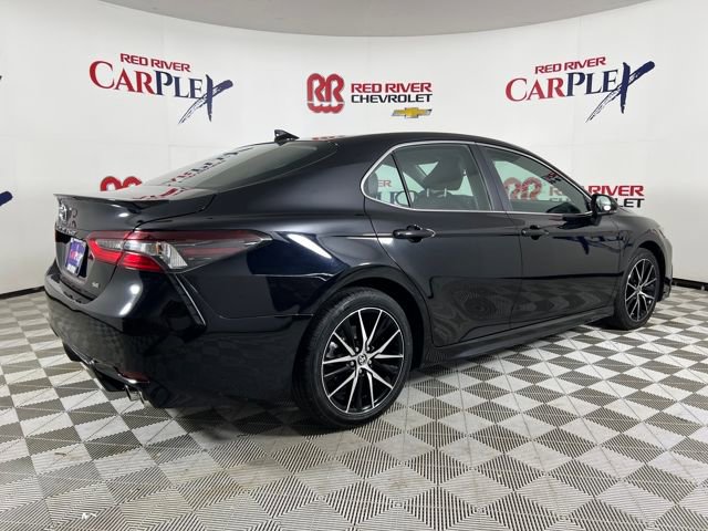 2024 Toyota Camry SE photo 5