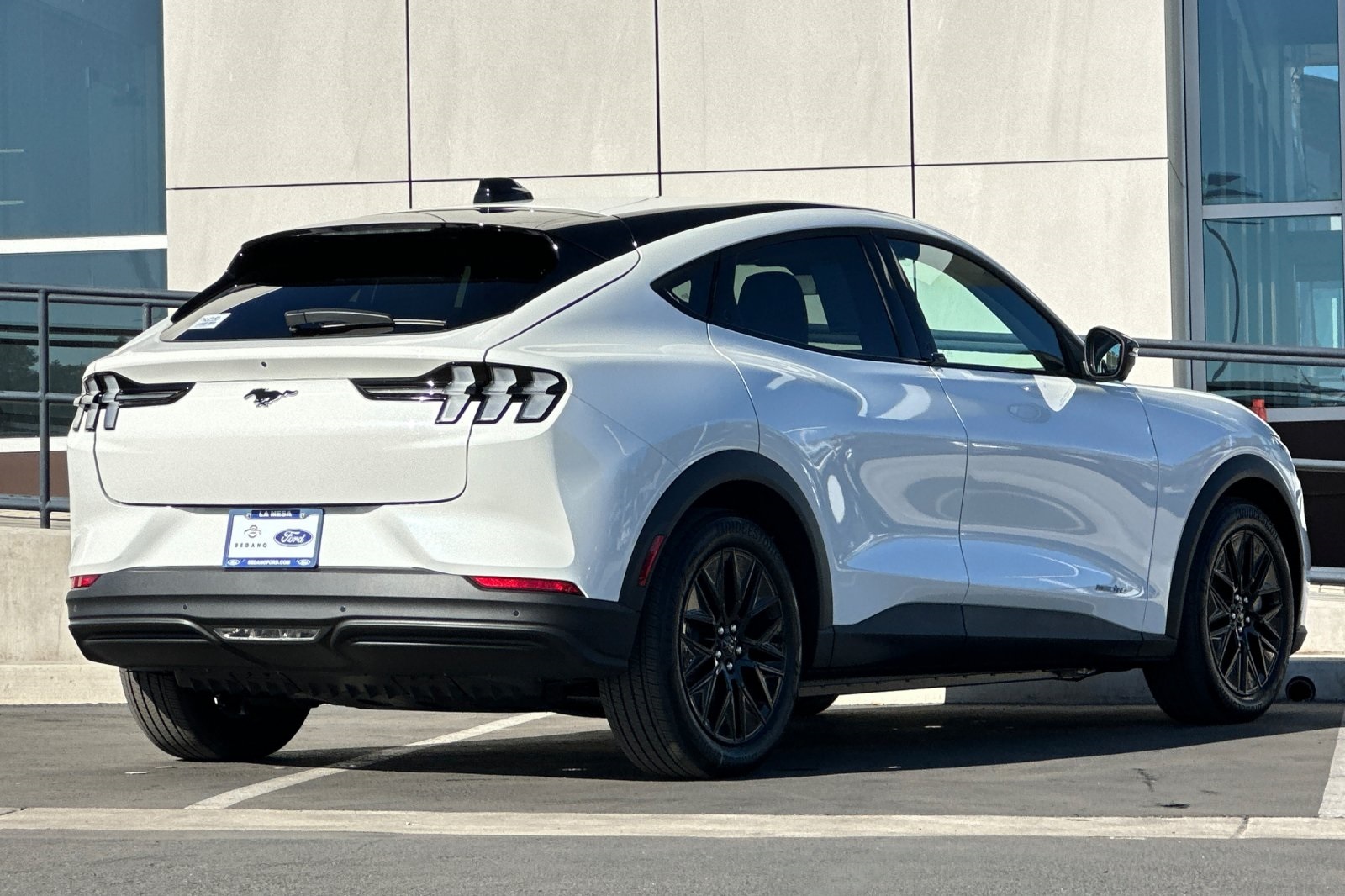 2025 Ford Mustang Mach-E Select photo 3
