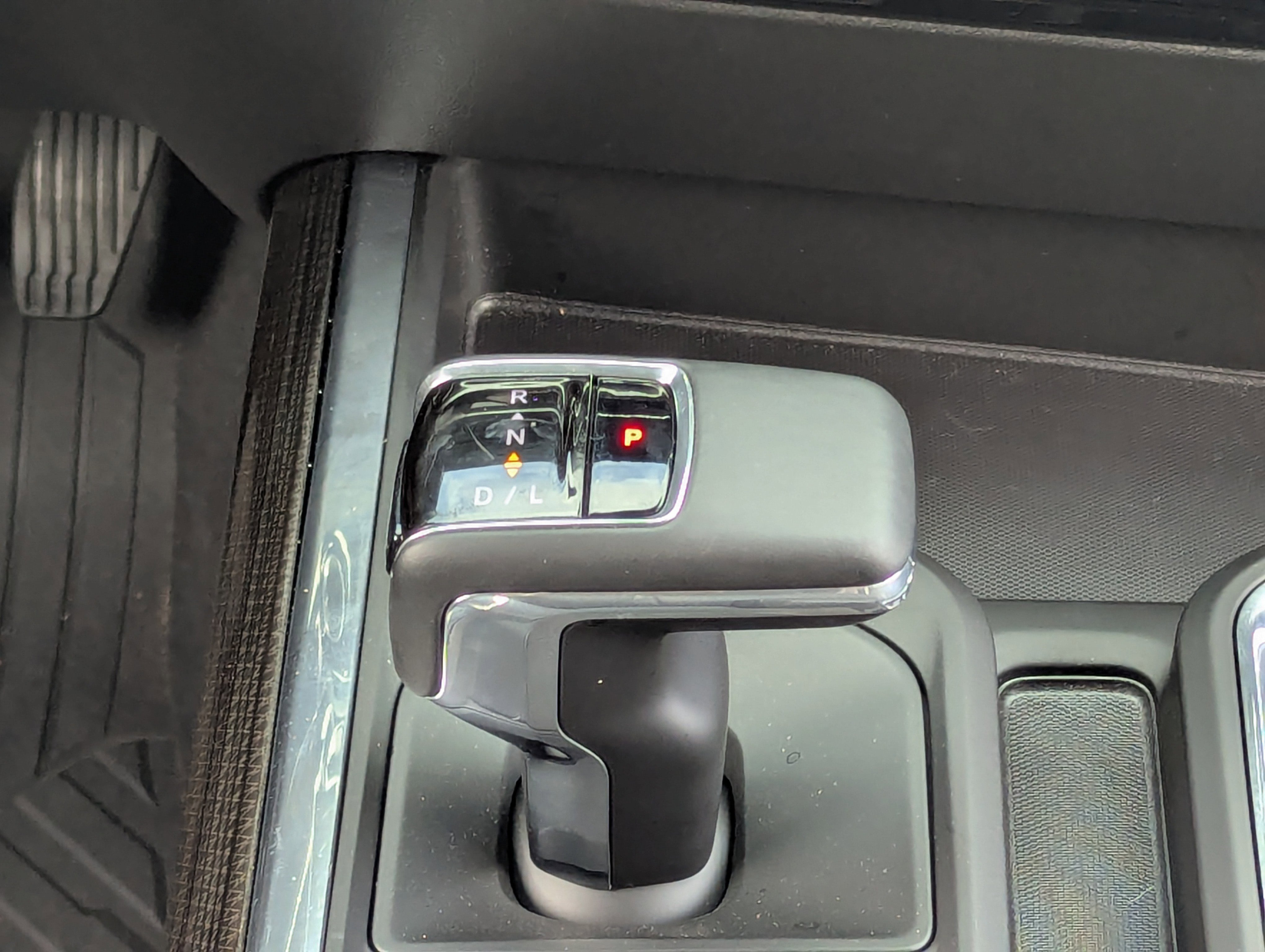 2025 Chevrolet Silverado 1500 LT Trail Boss photo 3