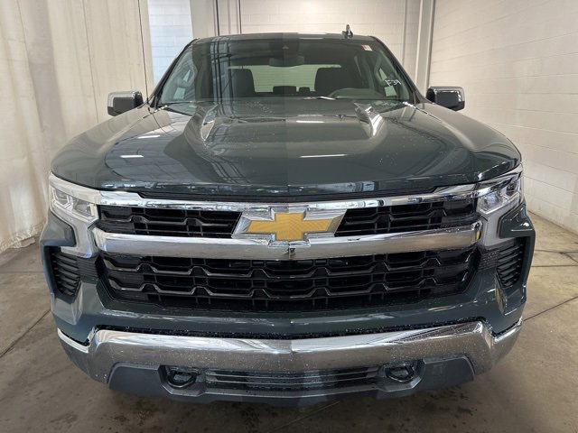 2026 Chevrolet Silverado 1500 LT photo 2